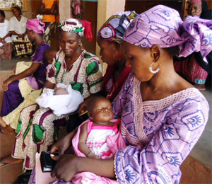 Postnatal shiatsu with refugees